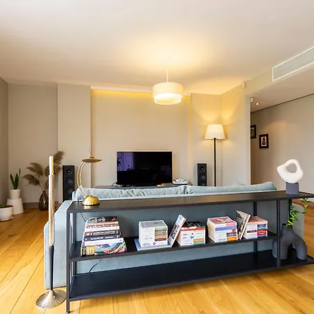 Appartement Luxury 1 Bedroom With Seaview, High End Decoration *