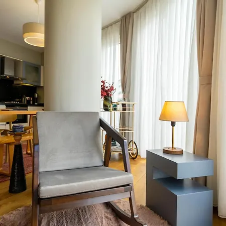 Luxury 1 Bedroom With Seaview, High End Decoration *