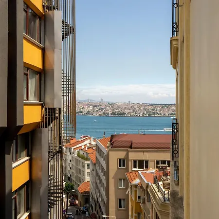 Luxury 1 Bedroom With Seaview, High End Decoration Istanbul