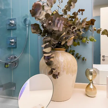 Luxury 1 Bedroom With Seaview, High End Decoration Lägenhet