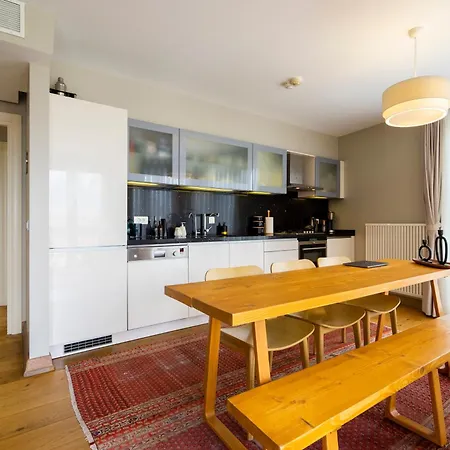 Luxury 1 Bedroom With Seaview, High End Decoration Istanbul